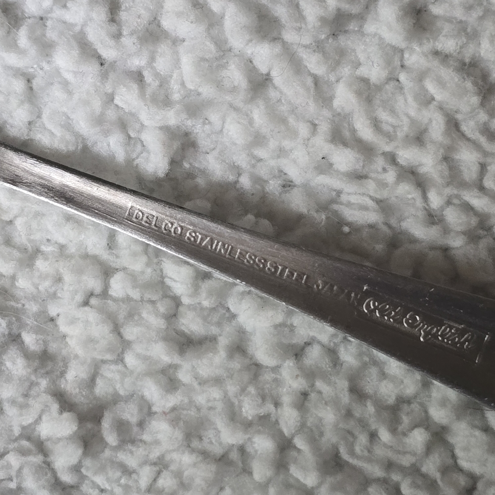 Silver Flatware Dining Forks Set - Picture 4 of 6